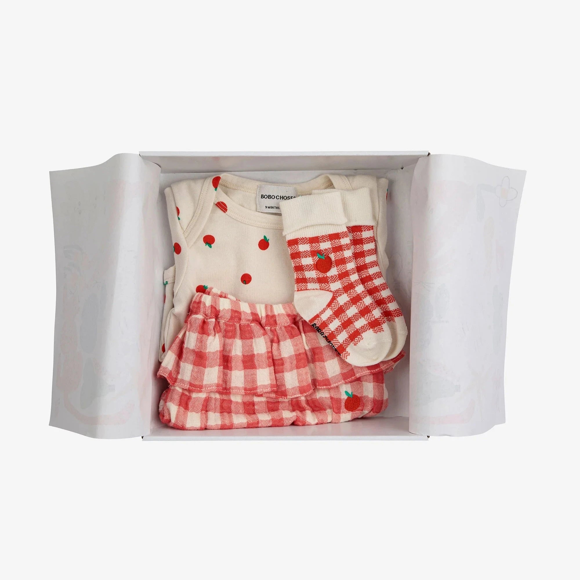 gift box with 3 items(onesie, socks,bloomer)