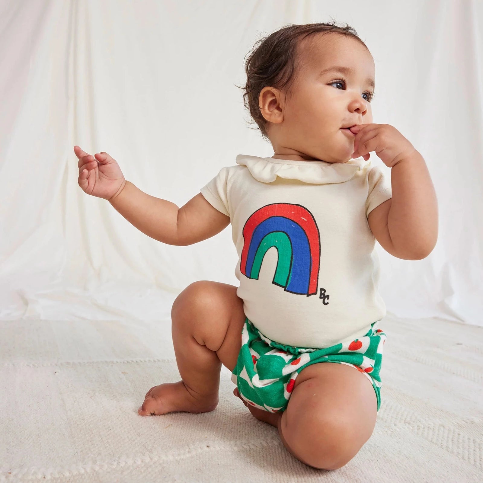 whit Ean green check bloomers with tomato print