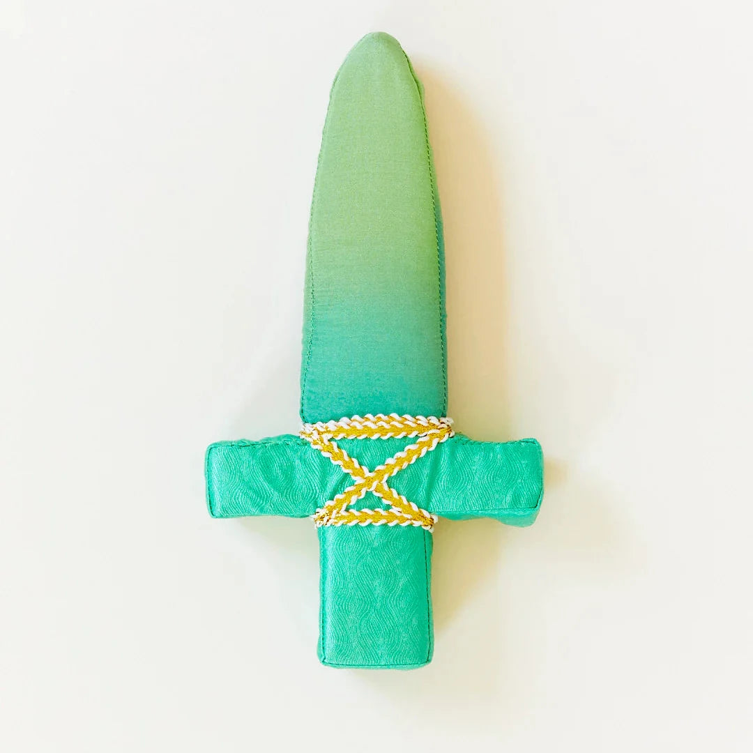 Peter Pan Green Dagger