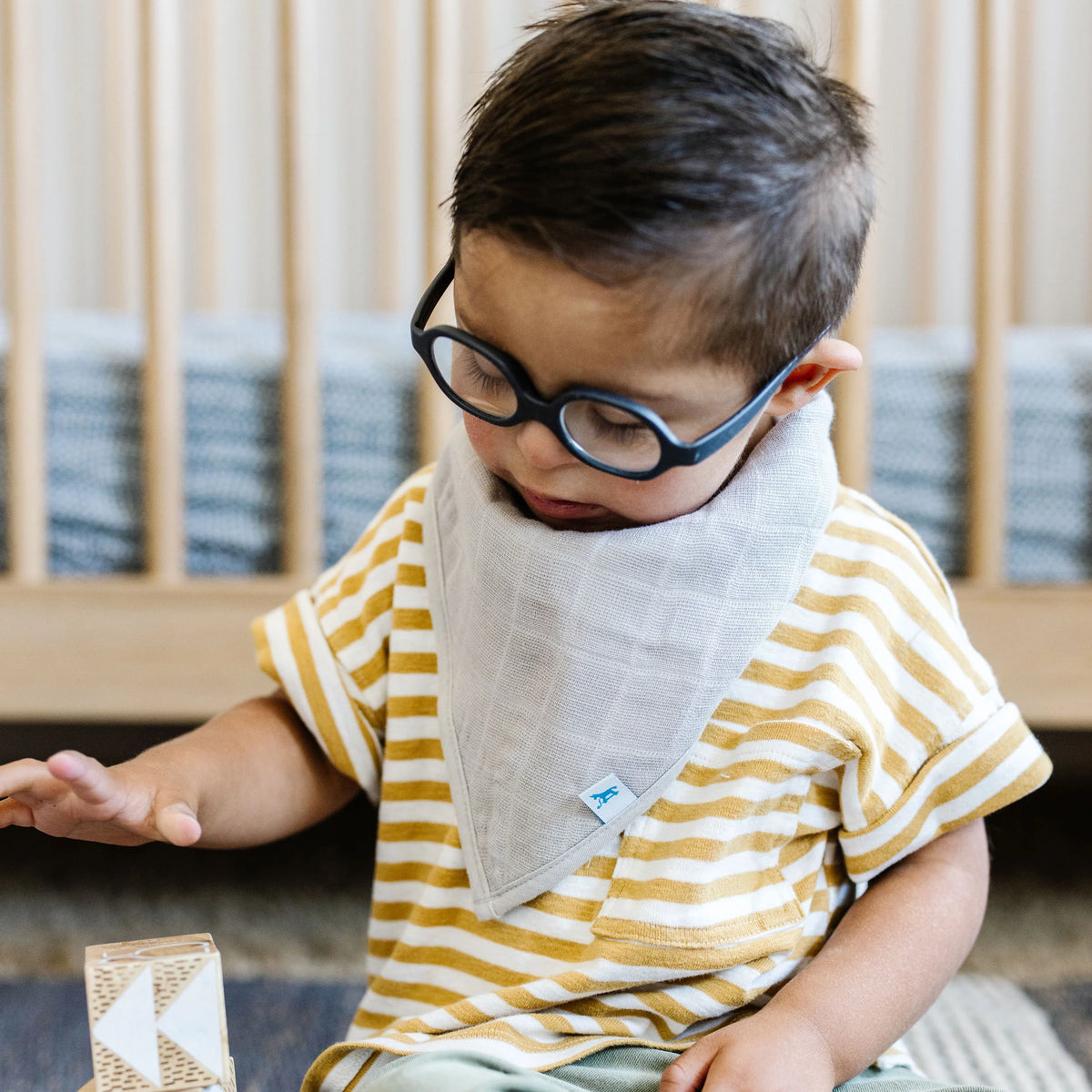 Cotton Muslin Fleece Bandana Bib