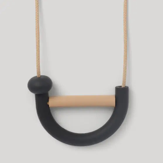 Arch Teething Necklace
